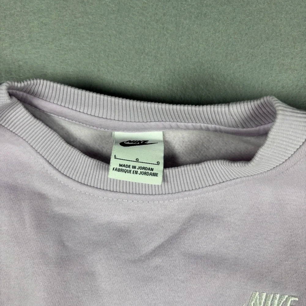 Nike Sportswear Club Fleece Girls Large Crew Neck Sweatshirt FZ9244-537 Lavender